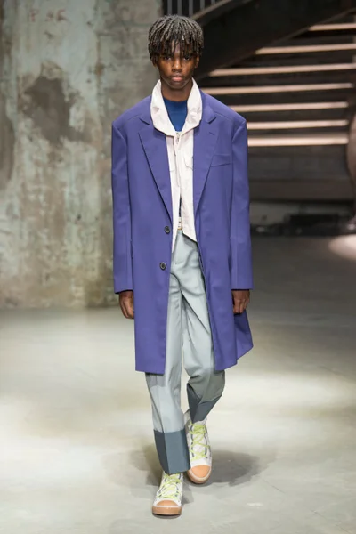 Look 2